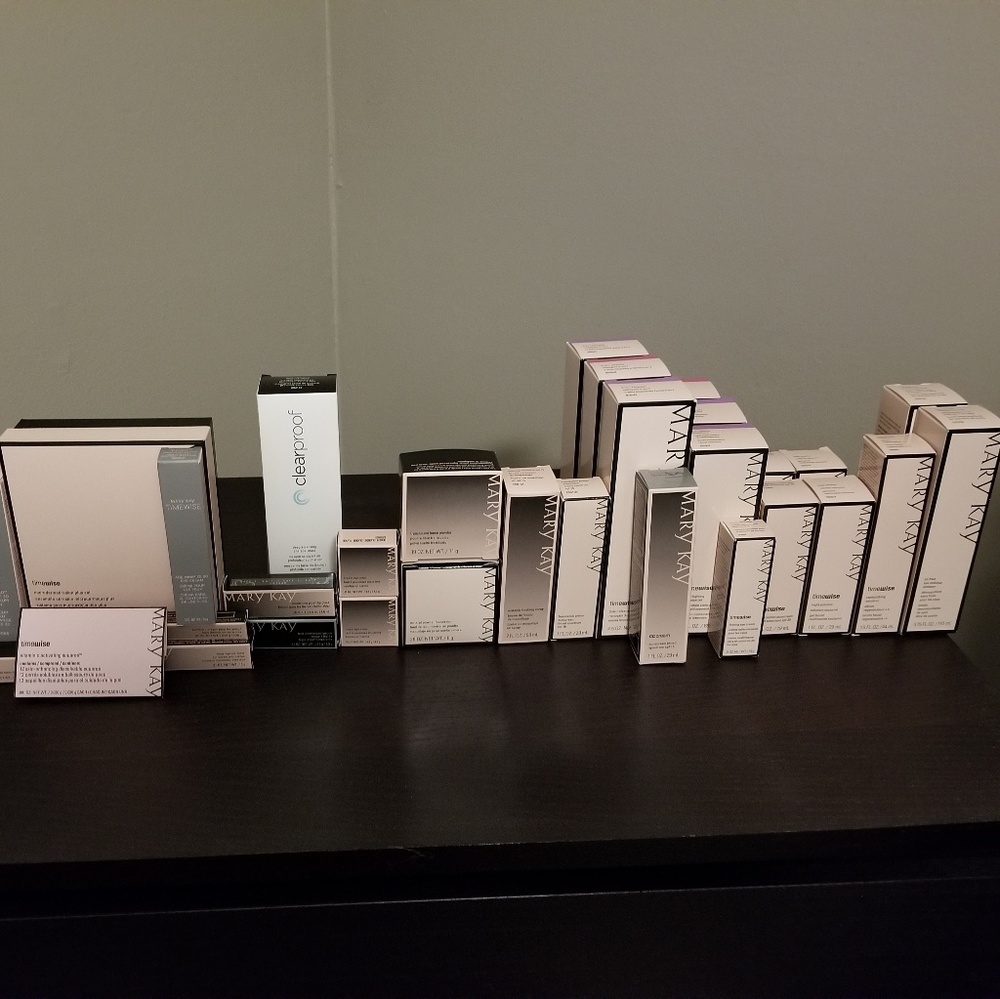 Former Mary Kay consultant inventory clear out!